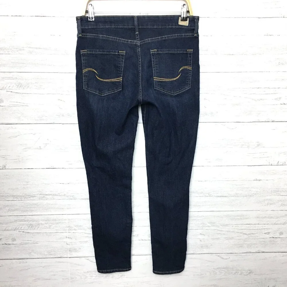 Levi's Signature Jeans Totally Shaping Skinny Dark Wash size 12 length 28